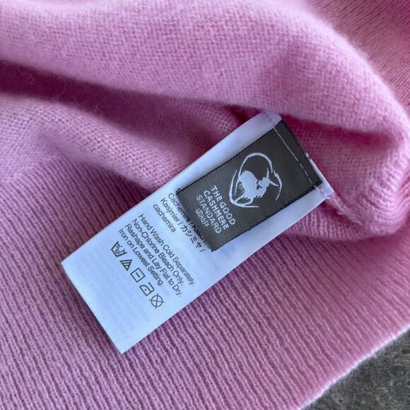 J. Crew 100% Cashmere Classic Fit Crewneck Sweater Size Medium Pink Crisp - Picture 10 of 13